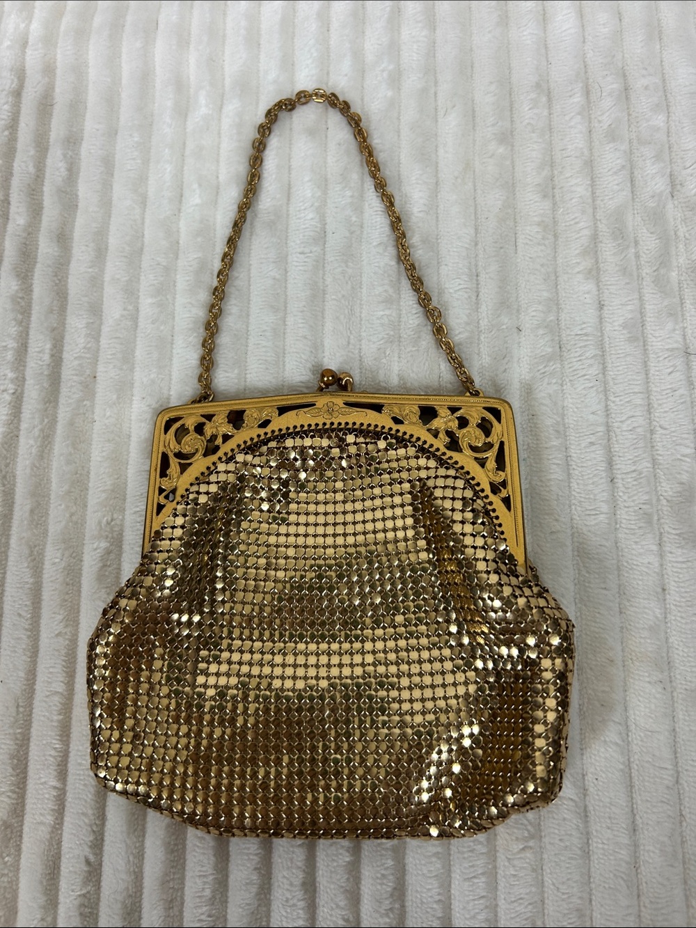 Whiting & Davis gold tone metal mesh small evening purse filigree detailed top